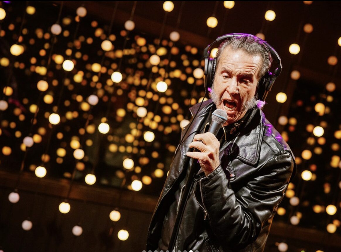 Ty Wagner singing live at KEXP